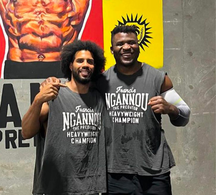Coach de Boxe John Mbumba et Francis Ngannou