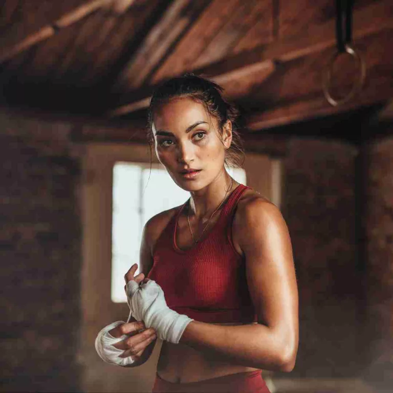 coach boxe anglaise Paris - femme gants boxe